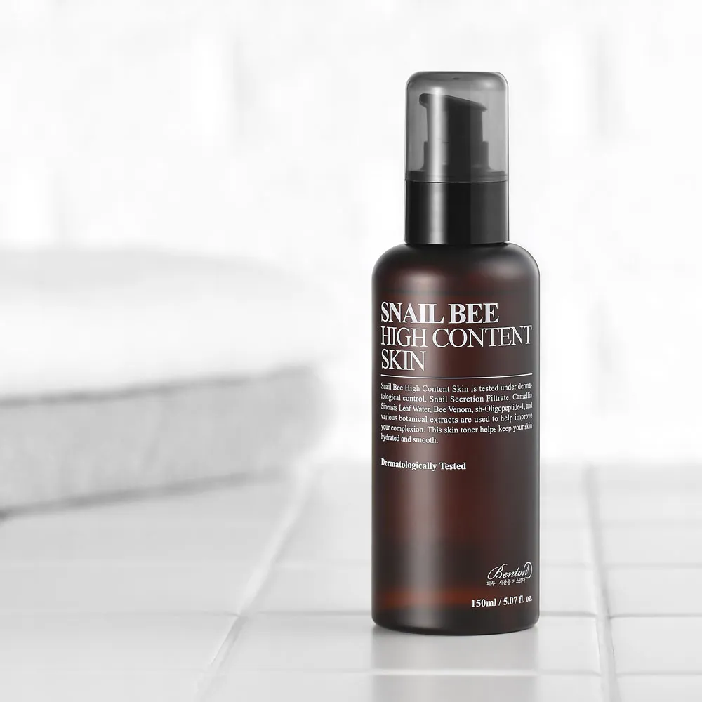 Тонер з муцином равлика и отрутою бджоли Benton Snail Bee High Content Skin Toner 150 мл